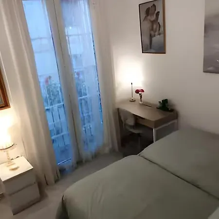 Beautiful Apartment Next To The Cathedral Lägenhet